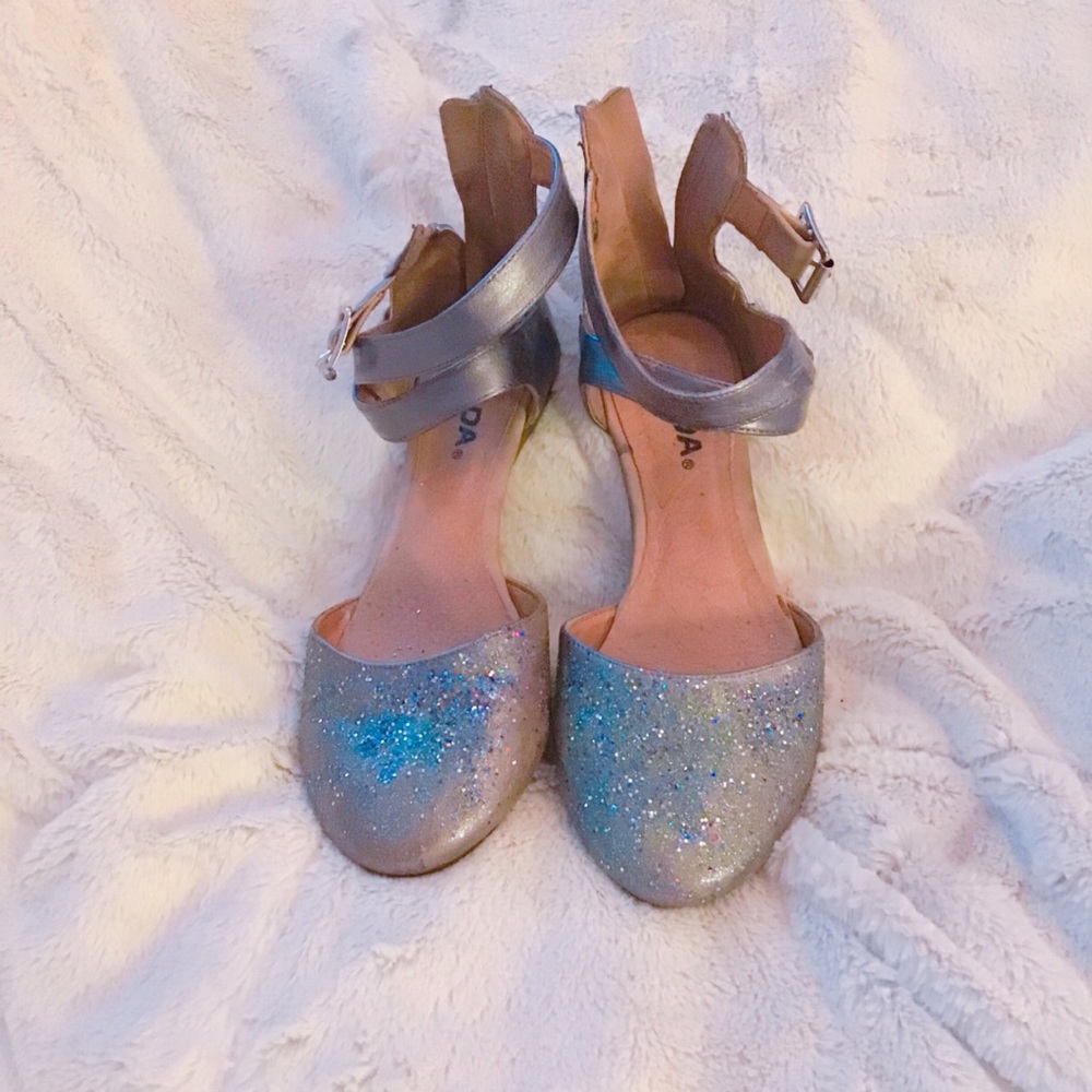 Sliver Strappy Flats
